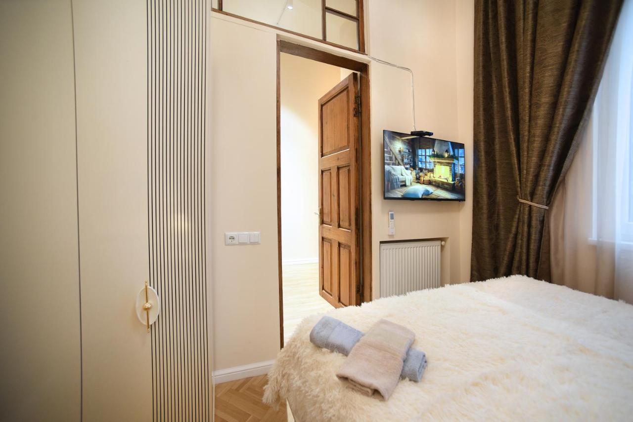 City Lux Hotel Tiflis Dış mekan fotoğraf