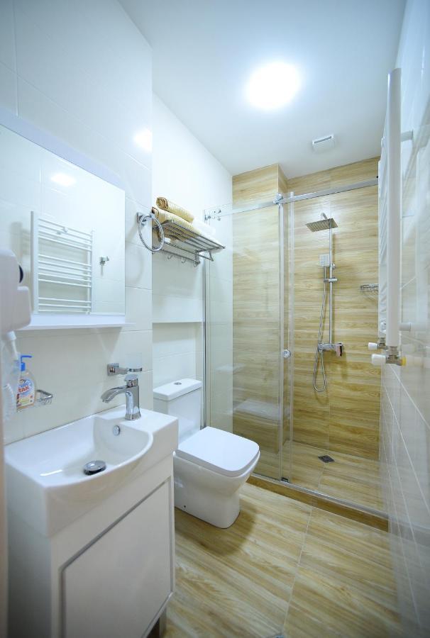 City Lux Hotel Tiflis Dış mekan fotoğraf