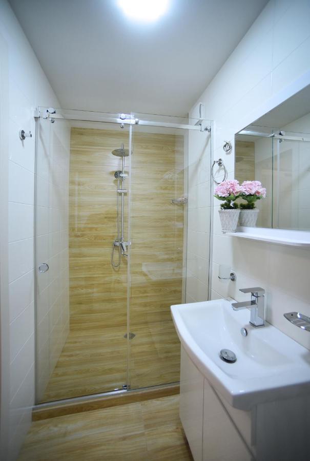 City Lux Hotel Tiflis Dış mekan fotoğraf