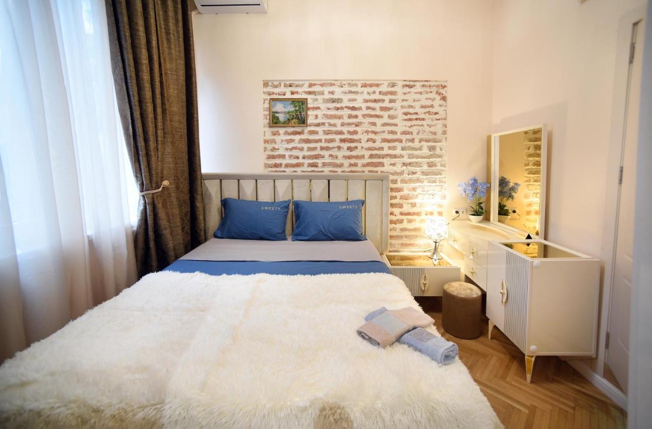 City Lux Hotel Tiflis Dış mekan fotoğraf