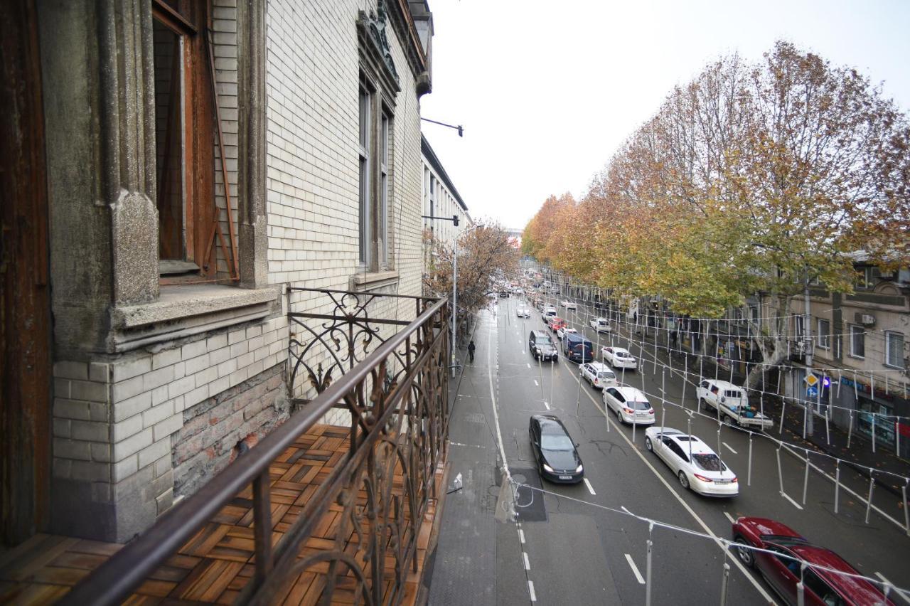 City Lux Hotel Tiflis Dış mekan fotoğraf