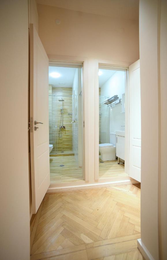 City Lux Hotel Tiflis Dış mekan fotoğraf