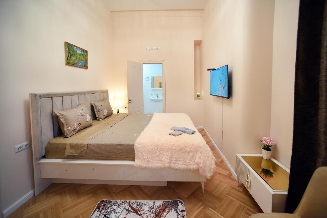 City Lux Hotel Tiflis Dış mekan fotoğraf