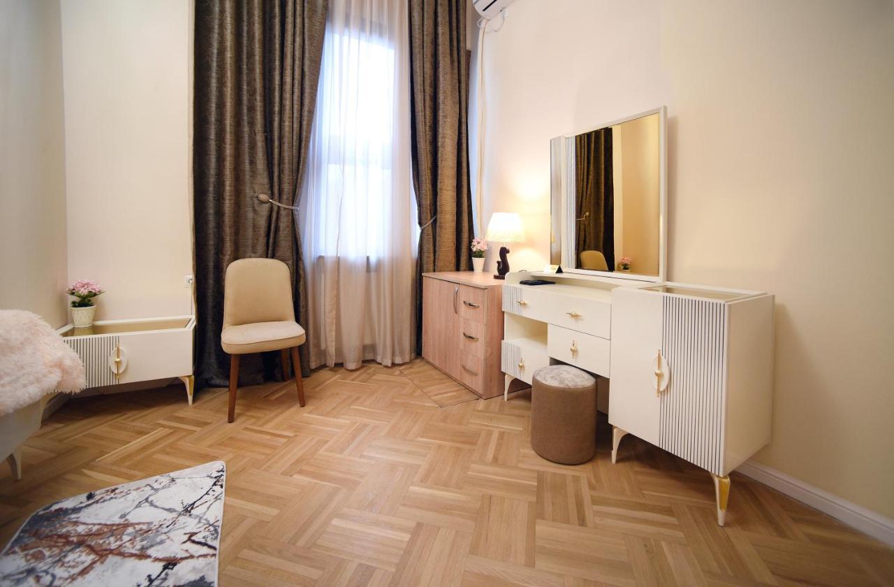 City Lux Hotel Tiflis Dış mekan fotoğraf